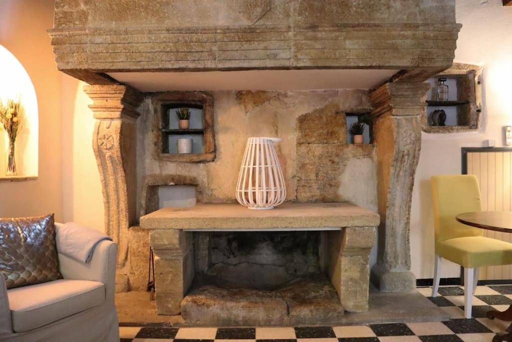 Apartmán Entre Uzes Et Le Pont-Du-Gard Le Logis D'Autrefois Castillon-du-Gard Exteriér fotografie